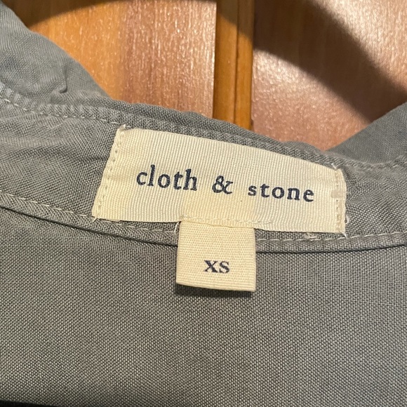 Cloth & Stone Button Down - Picture 4 of 8